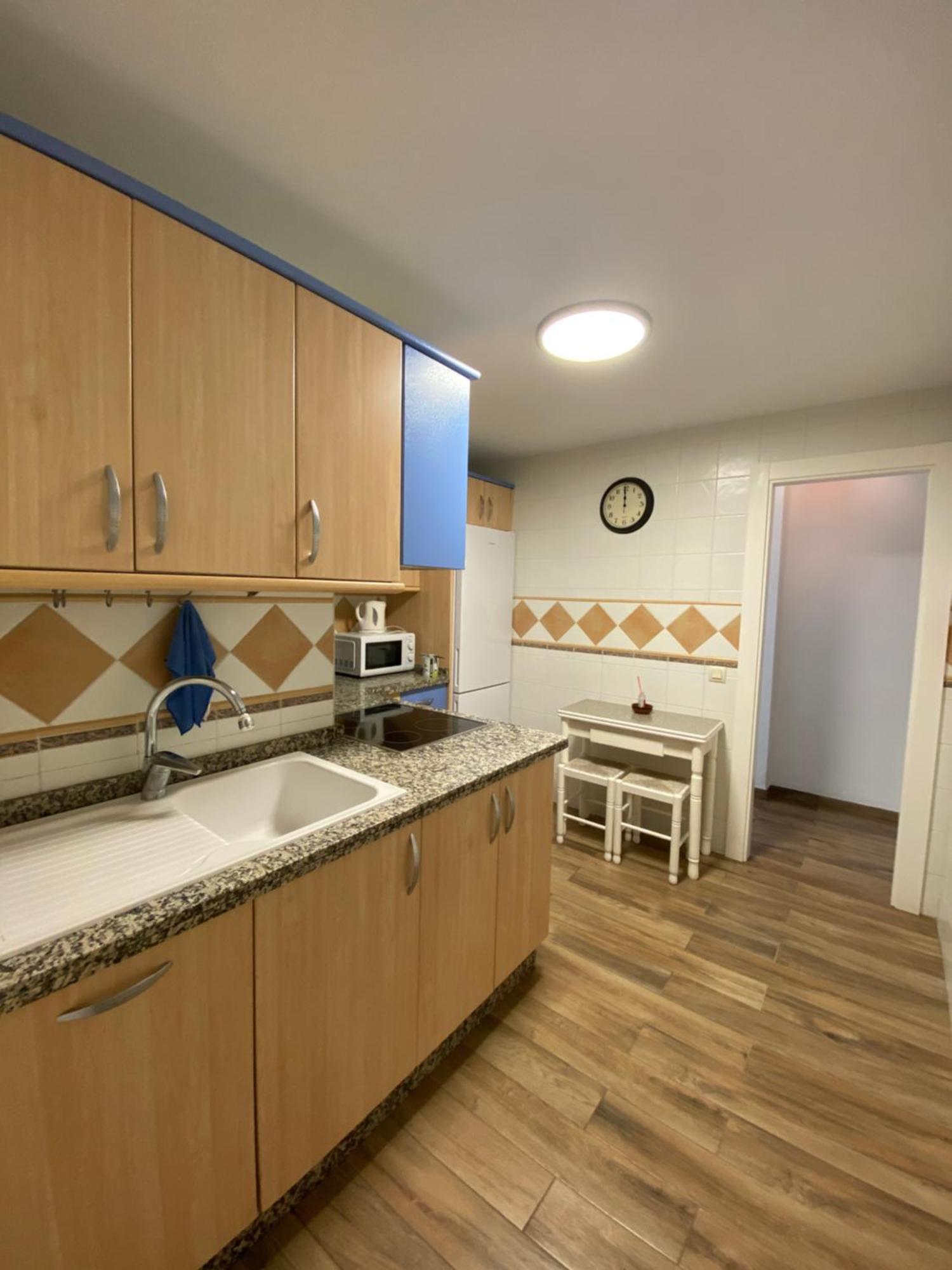 Shr042 Centrico Apartamento De Tres Habitaciones نيرخا المظهر الخارجي الصورة