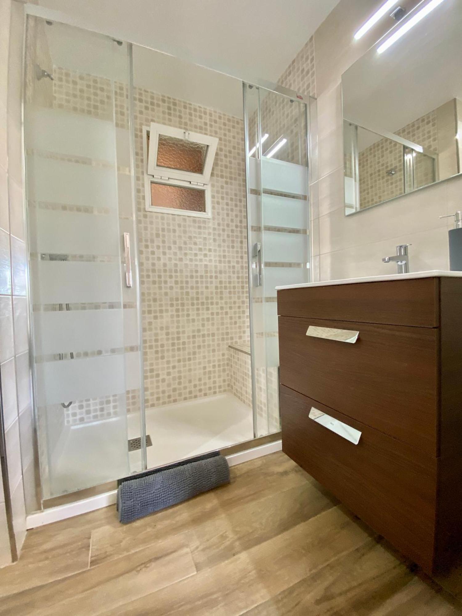 Shr042 Centrico Apartamento De Tres Habitaciones نيرخا المظهر الخارجي الصورة